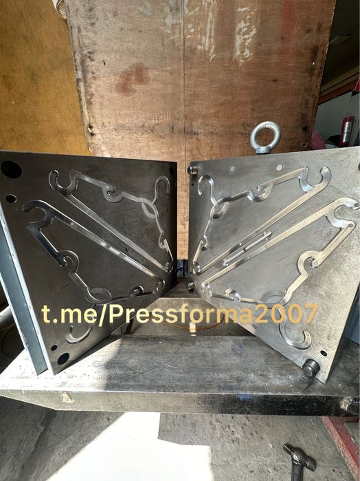 Термопластавтомат станокга колип(пресс-форма) сотамиз. Янги.