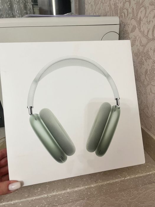 AirPods Max Green