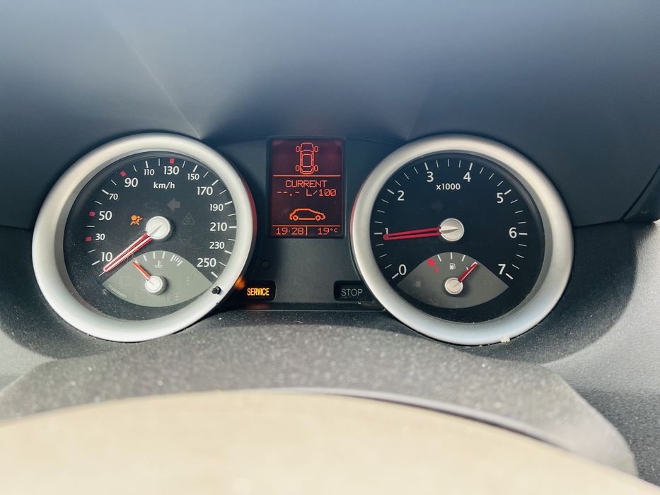 De vanzare volan si ceasuri de bord maxidot megane 2.