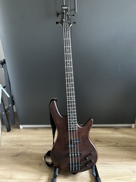 бас гитара IBANEZ GIO GSR200B