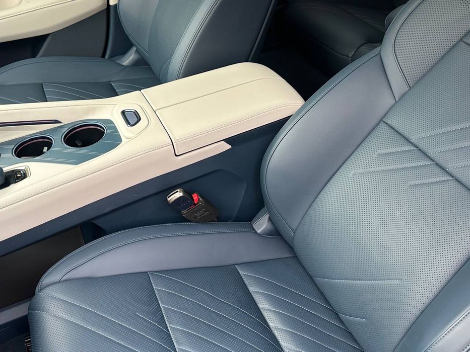 Zeekr 001 yu pozitsiyasi