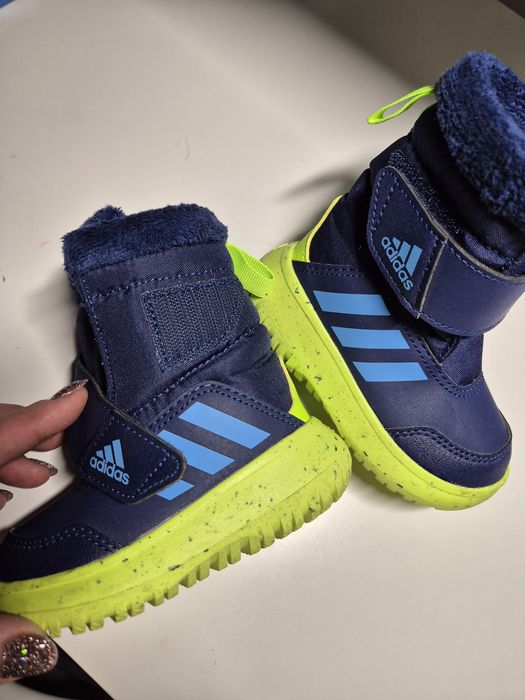 Ghete cizme de iarna pentru copii Adidas  marimea 21
