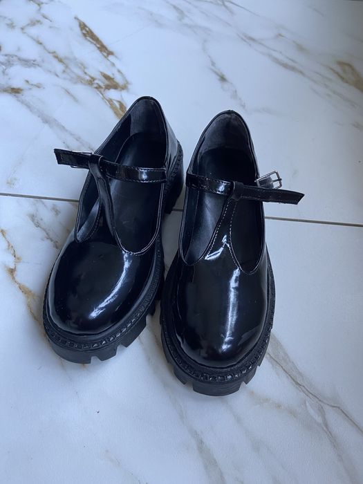 Pantofi/incaltaminte
