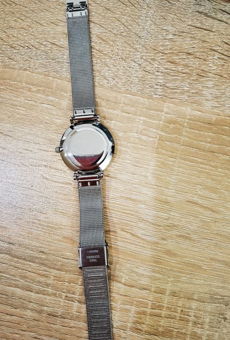 Дамски часовник Aksept