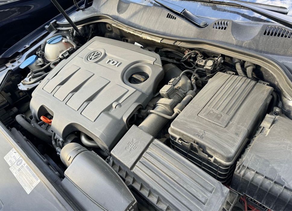Vand Passat b7 2011 1.6 manuala