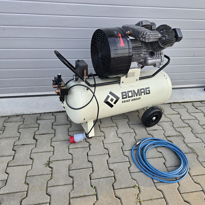 Compresor cu două pistoane motor Trifazat Profi