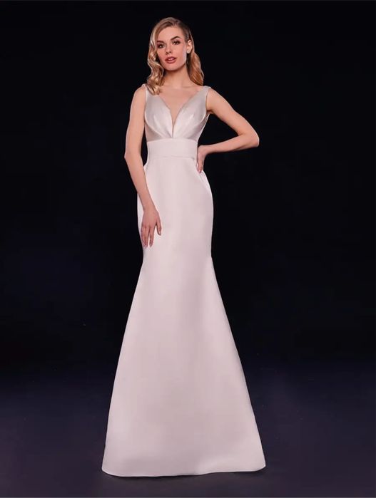 Платье вечернее.