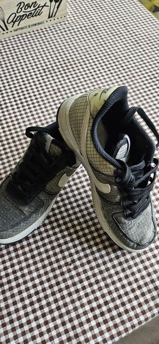 Маратонки NIKE модел DC9326