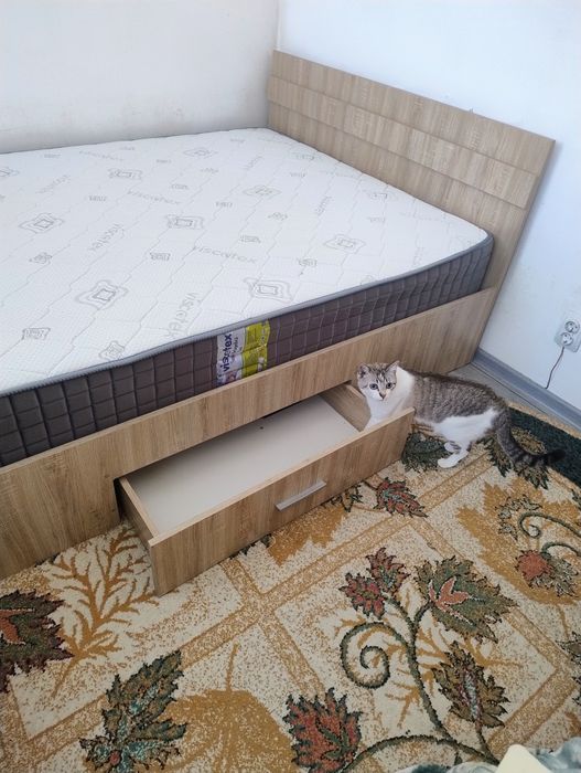 Pat cu saltea și sertar