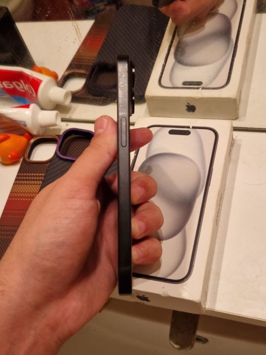 Продам iPhone 15