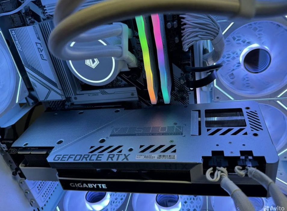 RTX3090 Gigabyte Vision