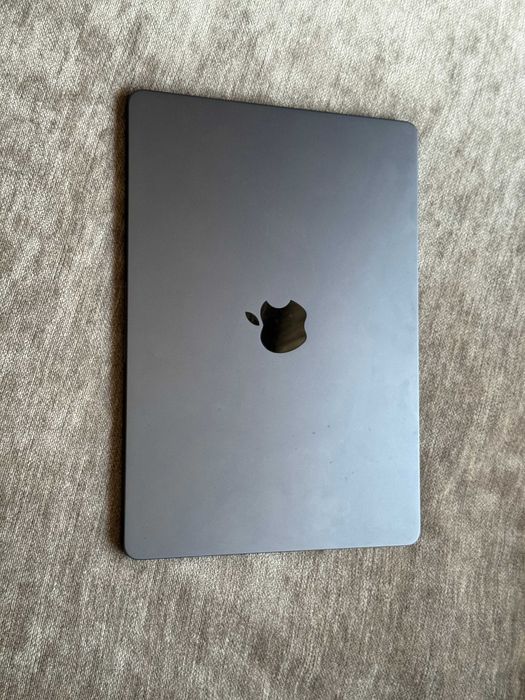 MacBook Air 13" M2, Midnight – 8GB RAM, 512GB SSD