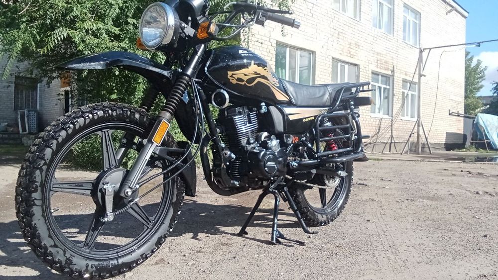 Продам мотоцикл SUZUKI GSX GS200