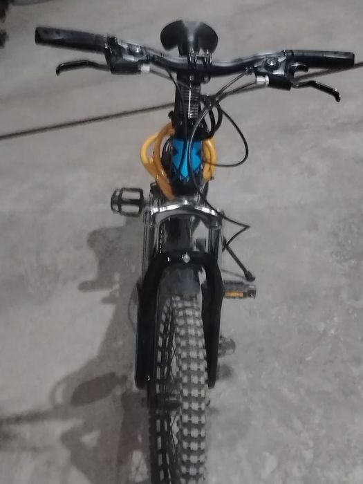 Велосипед горный, продаю срочно!!