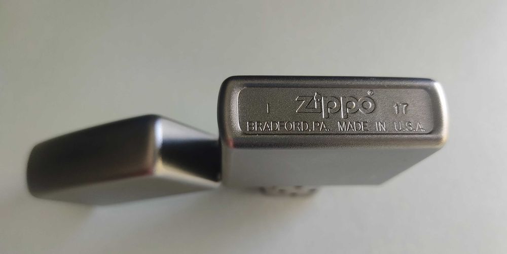Запалка ZIPPO от 2017 г.