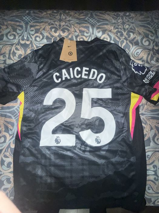 Футбольные формы с игроками