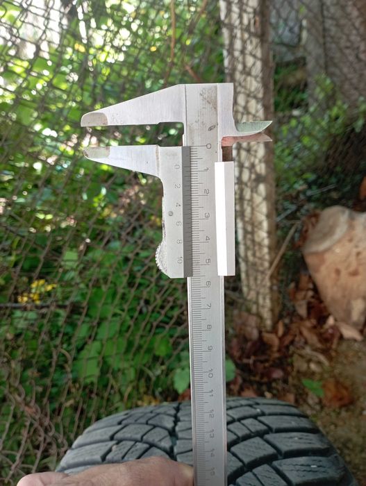 Kumho wintercraft 235/55/17 2бр