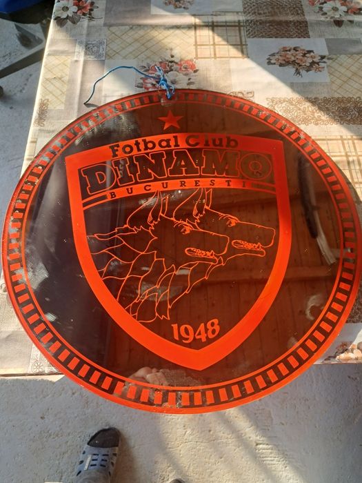 De vânzare sigla cu dinamo