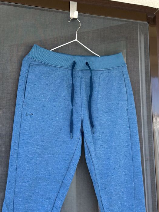 Дамско долнище Under Armour (Loose Fit) - размер S, Отлично състояние