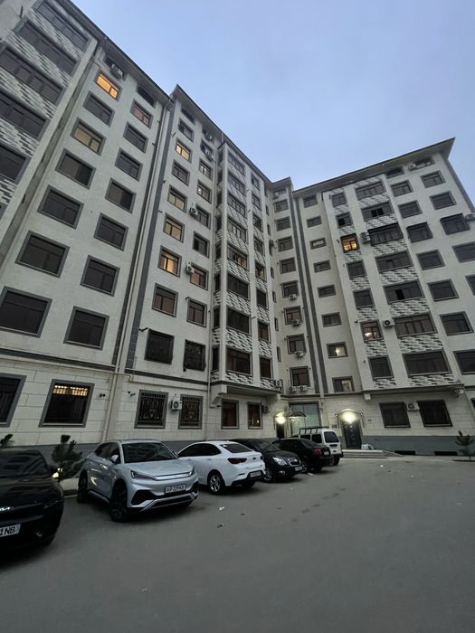 Вокзал 2 Хона Люкс Мансарда с лифтом