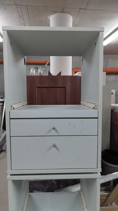 Офис шкаф с две чекмеджета и изтеглящ се рафт 46/48/70см