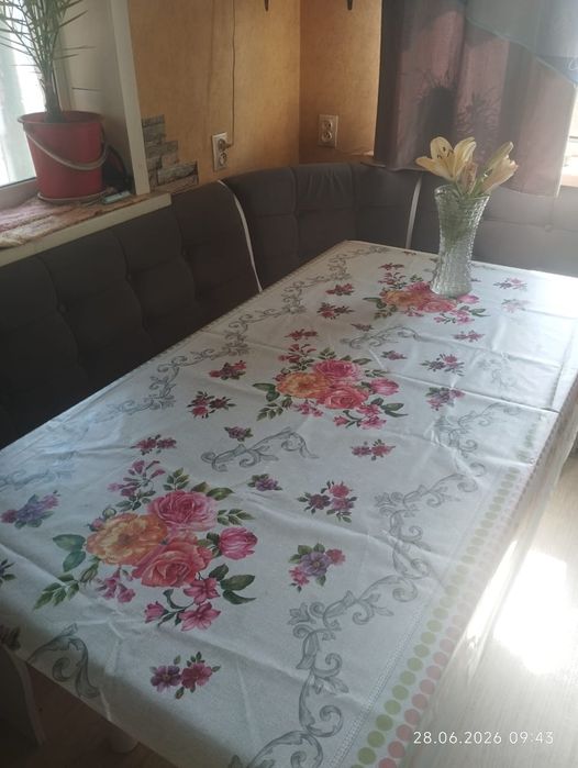 Продам стол кухонный