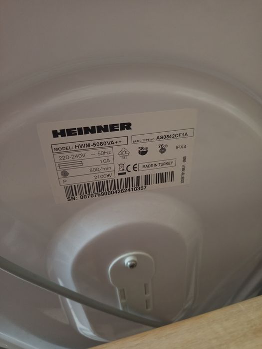 Mașina de spălat Heinner