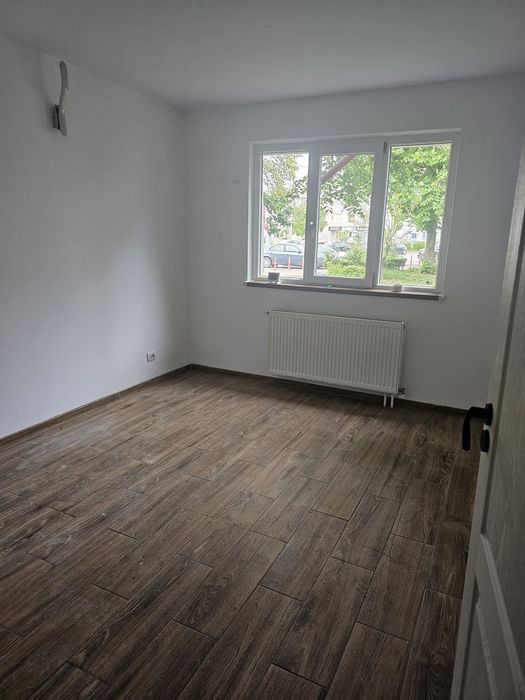 Inchiriez spatiu comercial str.mioritei