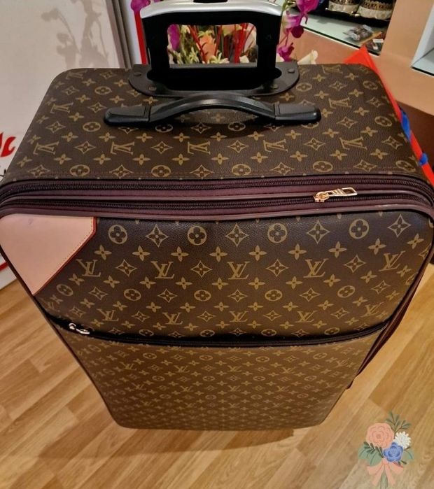 Troller unisex,model unisex, cifru incorporat