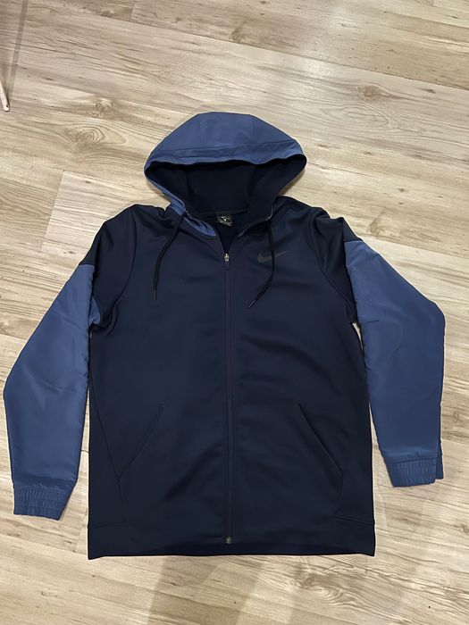 Суитчъри Nike ХЛ размер за мъж