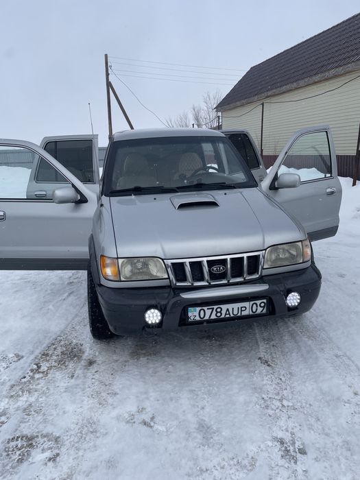 Машина kia sportage идеал