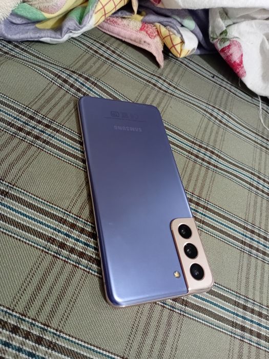 Samsung s21 8/128 идеал
