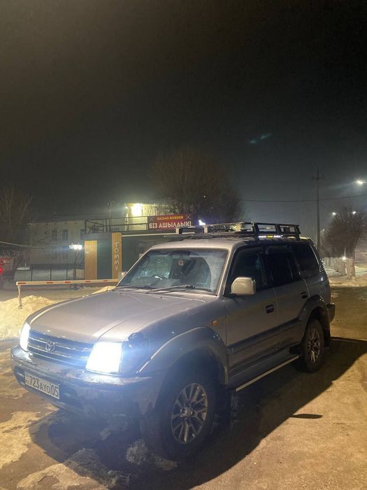 Toyota Land Cruiser Prado 90