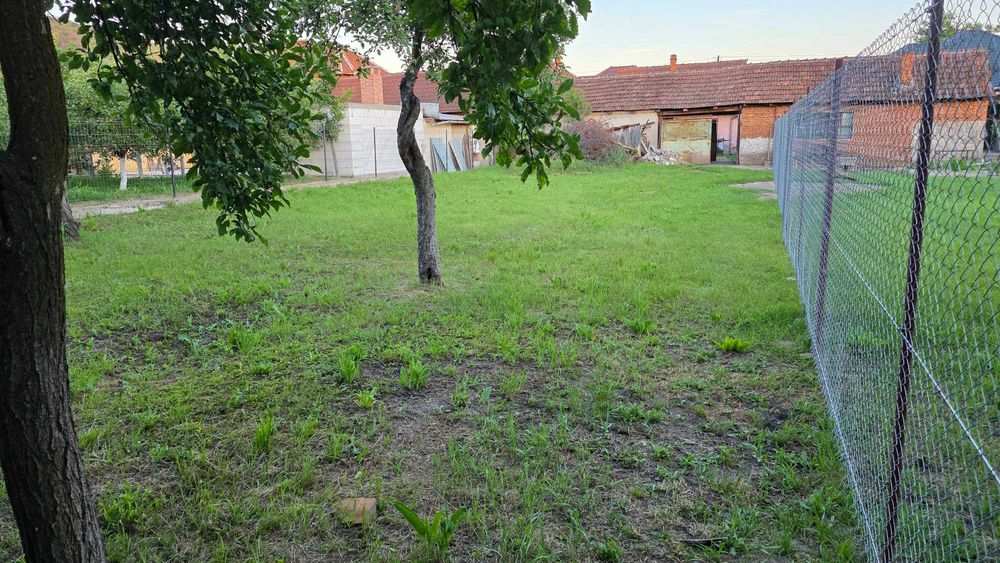 Casă de Vânzare în Sebiș, Jud. Arad – Teren 602 mp – 11 m front stradal