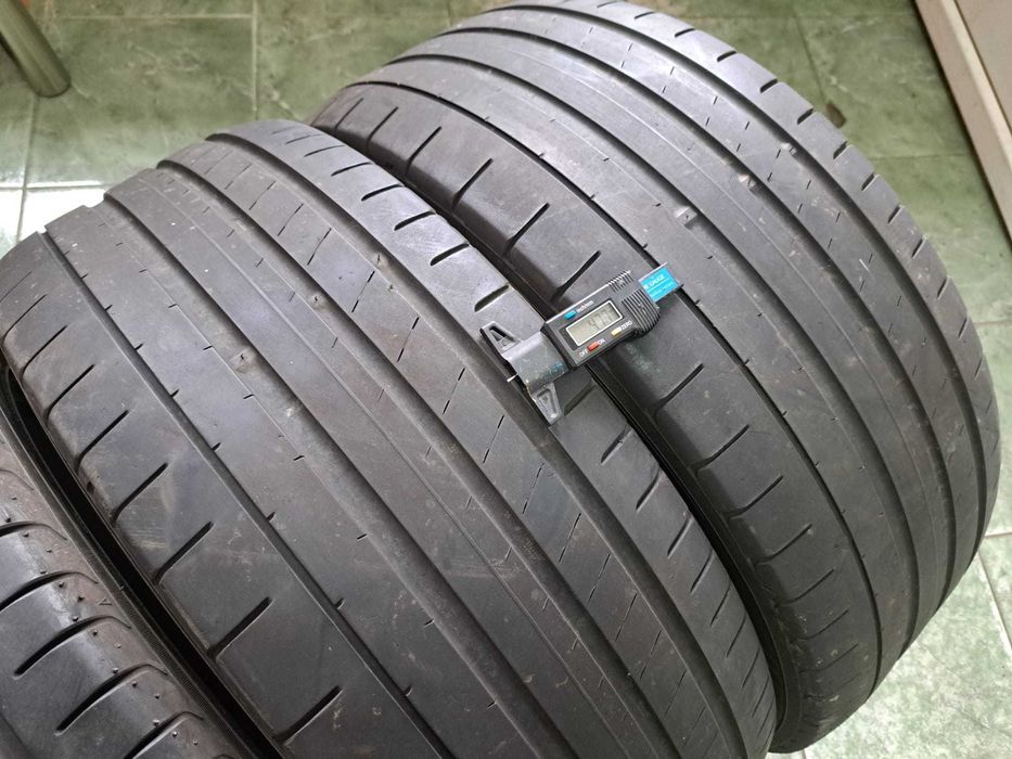 4 anvelope 245/45 R19 Yokohama