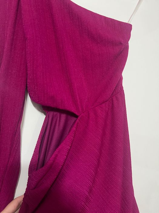 Рокля с едно рамо