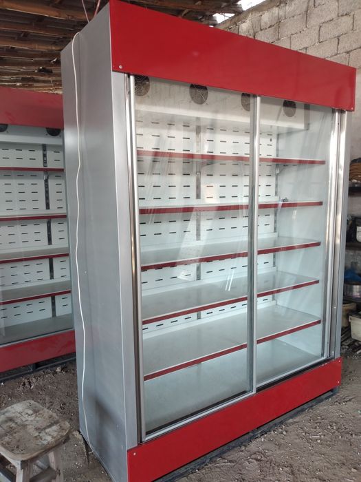 Витрини холодильник НОВЫЙ
