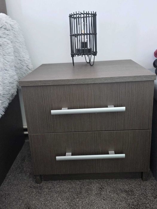 Comoda oglinda+taburet+noptiera