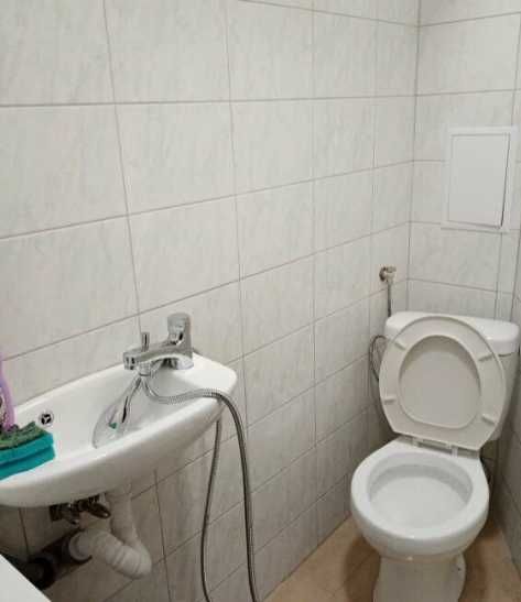 Дава се под наем Едностаен апартамент в Бургас, Център - 25 кв.м за 140 € - Снимка #4