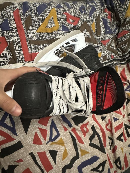 Коньки хоккейные для массового размер 36 катания строго ватсап