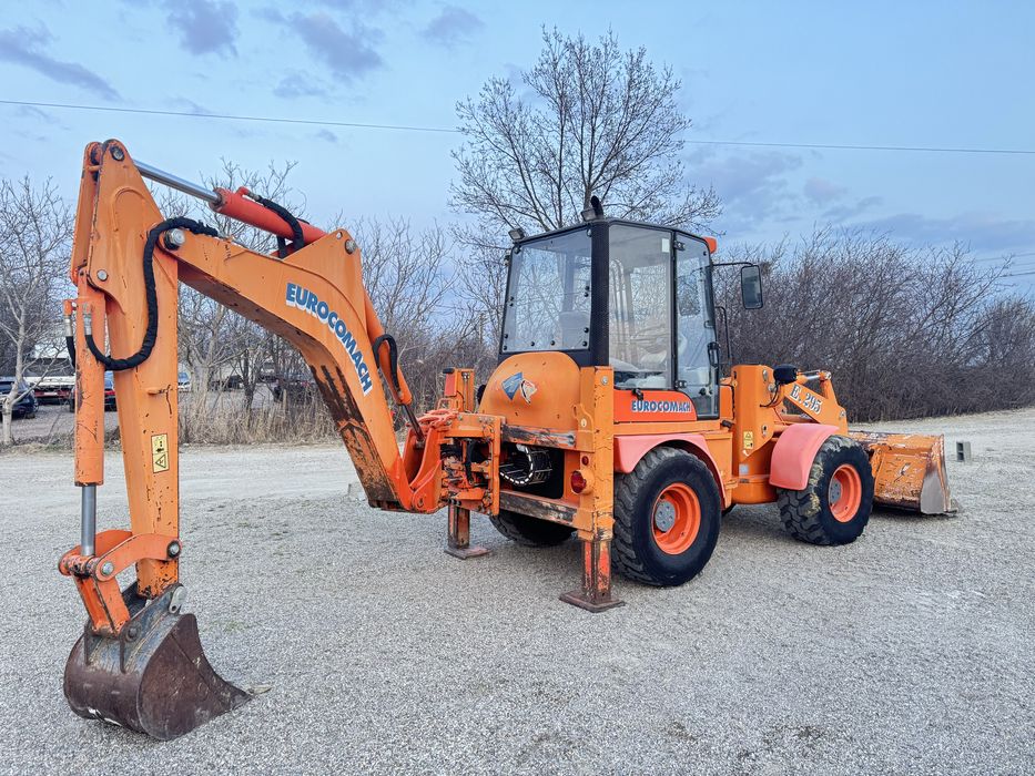 Buldoexcavator Eurocomach E 295 , 3100 ore , adus din italia