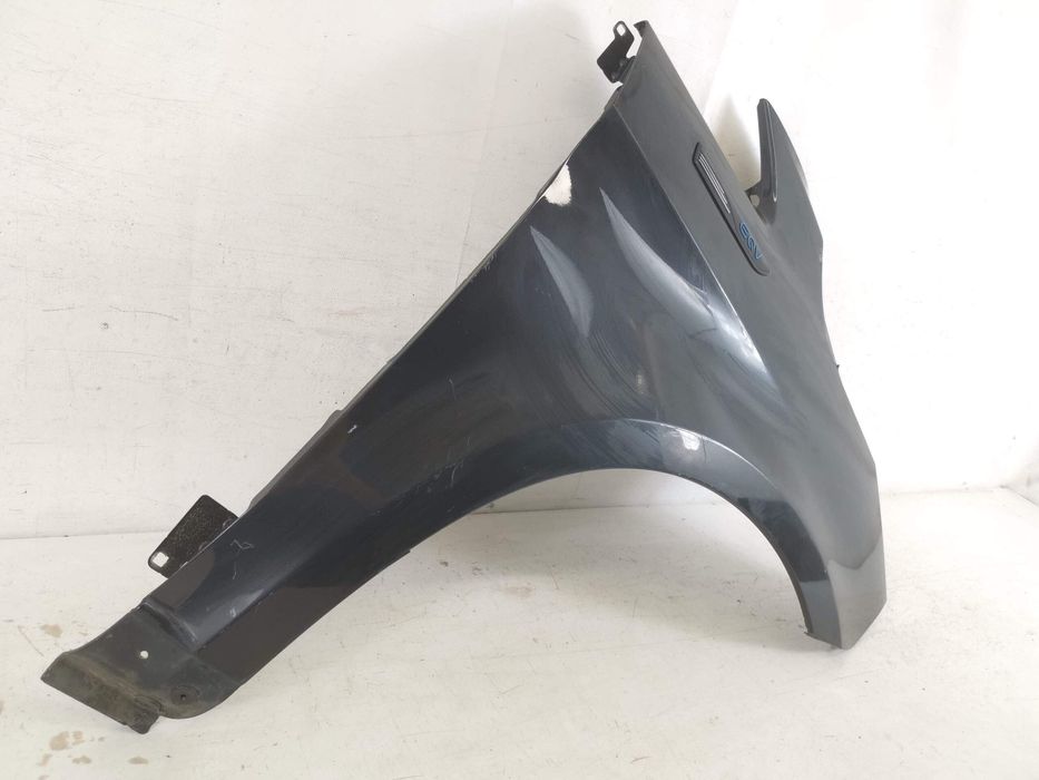 Десен преден калник / Десен преден калник Merc