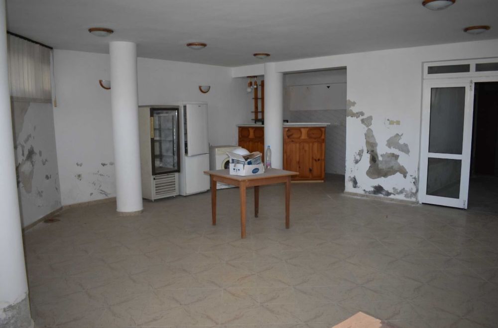 Собственик продава сграда в гр. Шабла - с потенциал за хотел