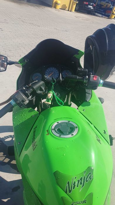 Kawasaki ninja 250r