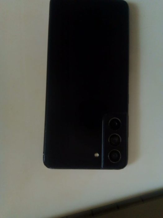 Vand samsung s21 fe 5G urme de uzura liber de retia
