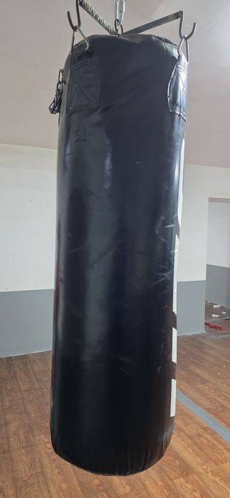 Продам груши 1.40 и 1 м.