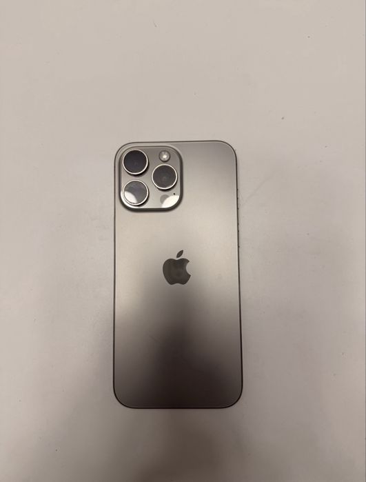 Продаю Iphone 16 pro max и Apple watch ultra 2