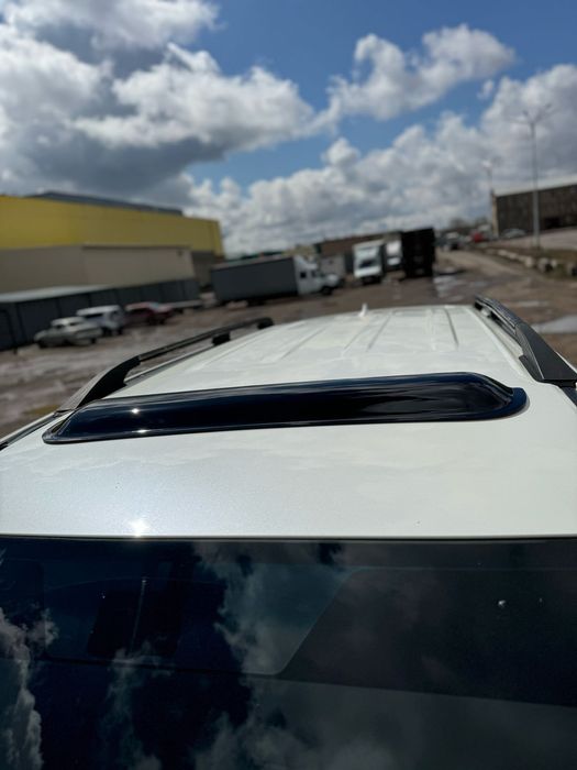 Спойлер на крышку багажника Toyota land cruiser 200/lx570