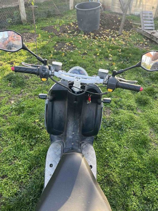 Продавам скутер 50 кубика