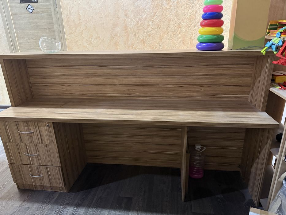 Барная стоика или ресепшн